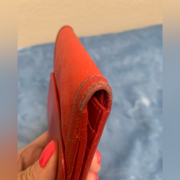 Gucci Red Wallet with Gold Accent - Picture 6 of 16
